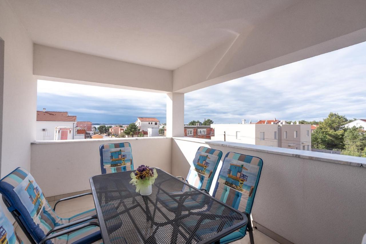 Apartments Sandrina Vrsi Bagian luar foto