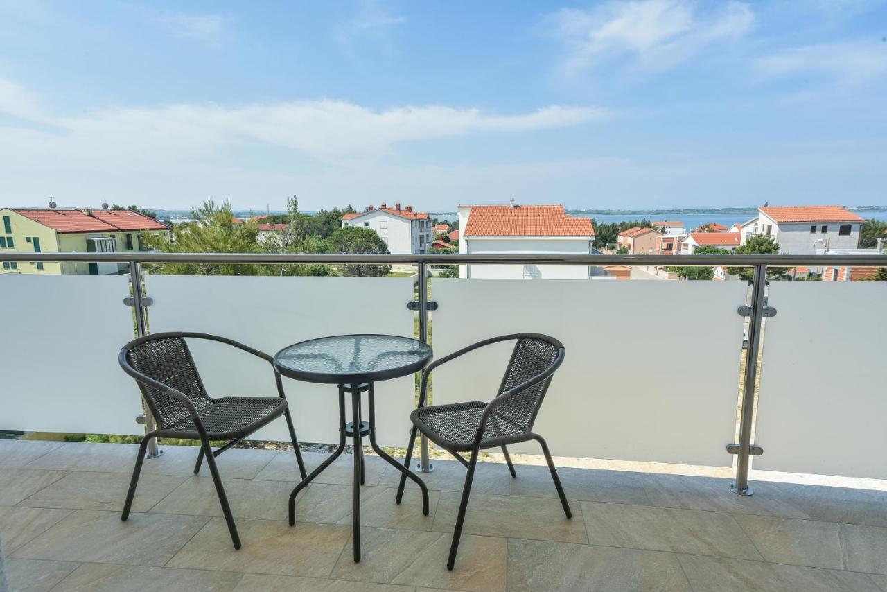 Apartments Sandrina Vrsi Bagian luar foto