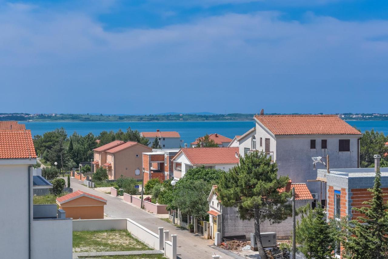 Apartments Sandrina Vrsi Bagian luar foto